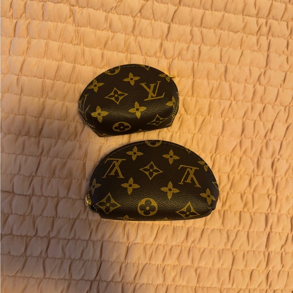 Source Unknown Handbags - Source Unknown Monogram Pouch Set Brown / Gold See Measurements